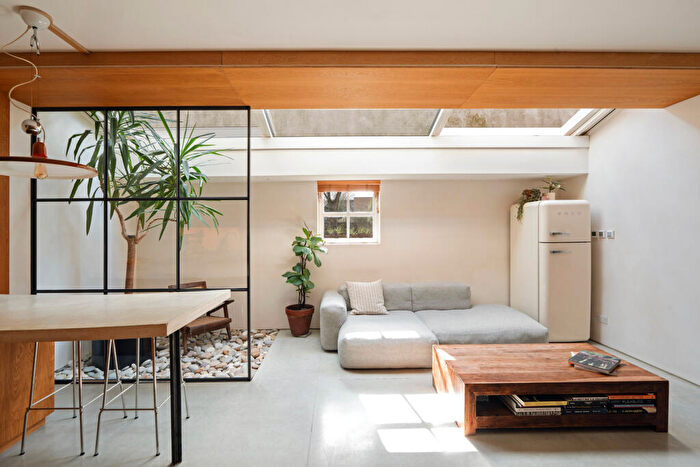 1 Bedroom Flat For Sale In Mary Ann Gardens, London, SE8