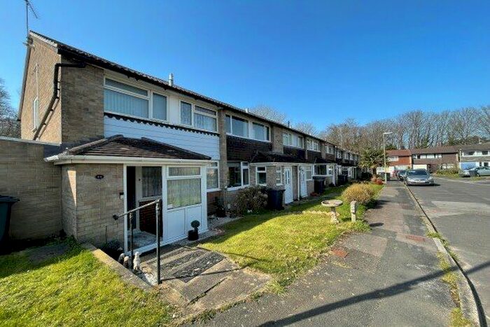 2 Bedroom End Of Terrace House To Rent In Purbrook Gardens, Waterlooville, PO7