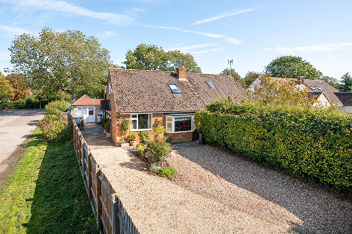 4 Bedroom Semi Detached House For Sale In The Hyde, Weston Turville, Buckinghamshire, HP22