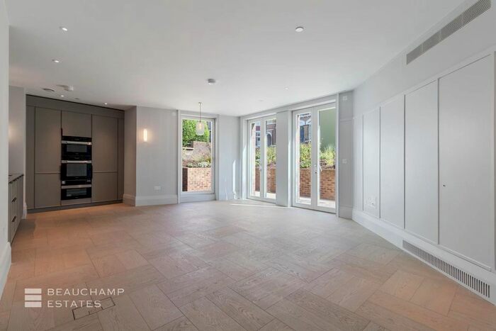 Studio To Rent In Fitzjohn's Avenue, Hampstead, NW3