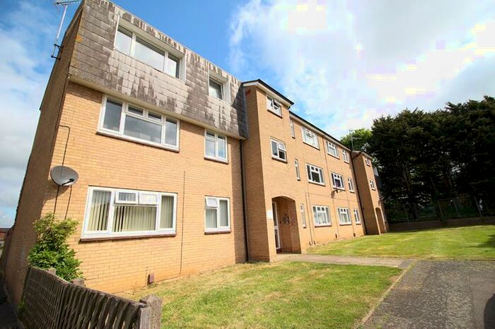 1 Bedroom Flat To Rent In Birch Road, Rushden, NN10