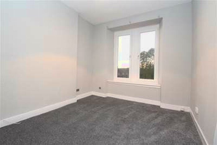 3 Bedroom Flat To Rent In Horne Street, Springburn, G22