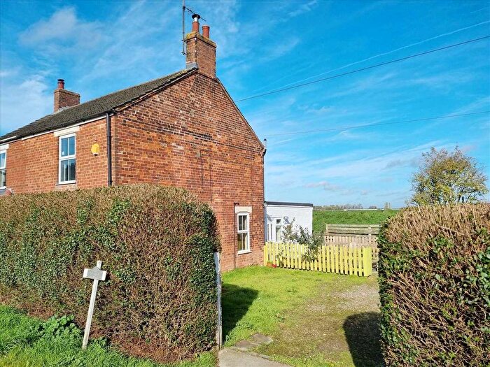 2 Bedroom Semi-Detached Bungalow For Sale In Riverside Cottage, Tattershall Road, Billinghay, LN4