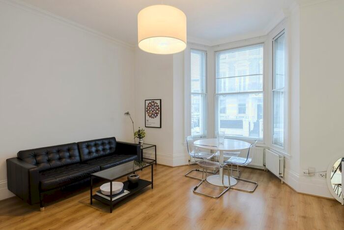 2 Bedroom Flat To Rent In Finborough Road, London, SW10