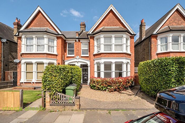 2 Bedroom Flat To Rent In Bargery Road, London, SE6