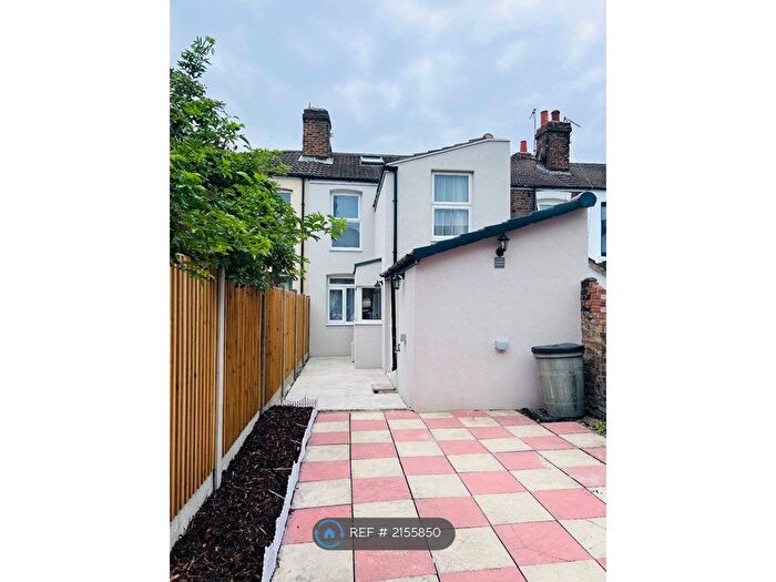 3 Bedroom Terraced House To Rent In Cavour Road, Sheerness, ME12