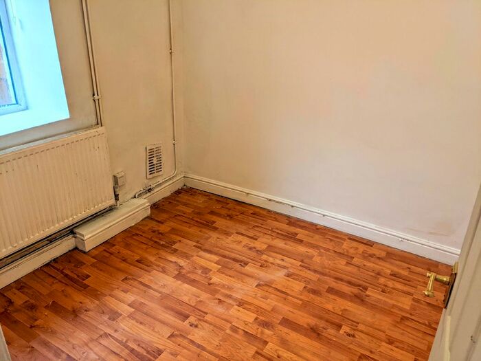 2 Bedroom Flat To Rent In Wyndham Street, Ogmore Vale, Bridgend CF32