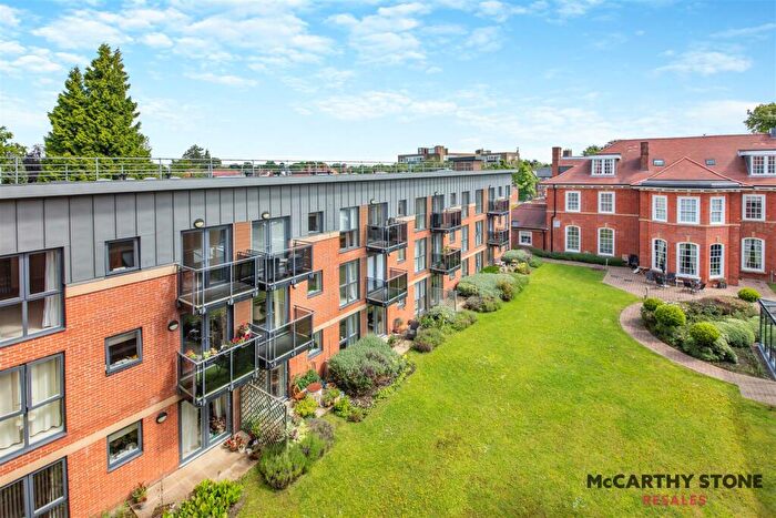 2 Bedroom Apartment For Sale In Kenton Road, Newcastle Upon Tyne, NE3