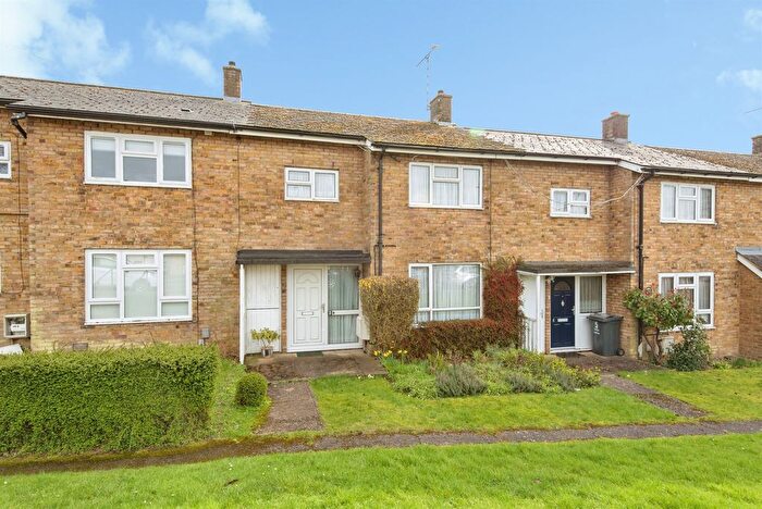 3 Bedroom Terraced House For Sale In Plash Drive, Stevenage, SG1