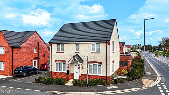 4 Bedroom Detached House For Sale In Lillingstone Avenue, Tamworth, Staffordshire, B79