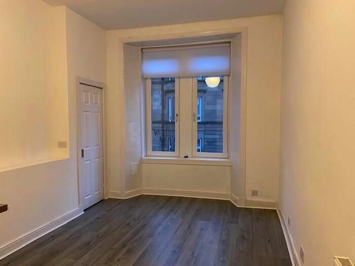 1 Bedroom Flat To Rent In /, Old Castle Road, Glasgow, G44