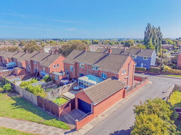3 Bedroom Semi-Detached House For Sale In Redemarsh, Leam Lane Estate, Felling, Gateshead, NE10
