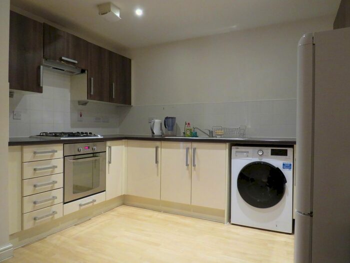 1 Bedroom Flat To Rent In High Street, Wealdstone, Harrow, HA3