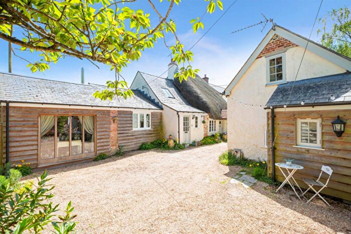 4 Bedroom Detached House For Sale In Salisbury, Dorset, SP5