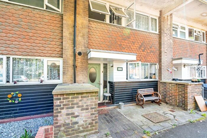 3 Bedroom Maisonette For Sale In Amberley Drive, Bognor Regis, PO21
