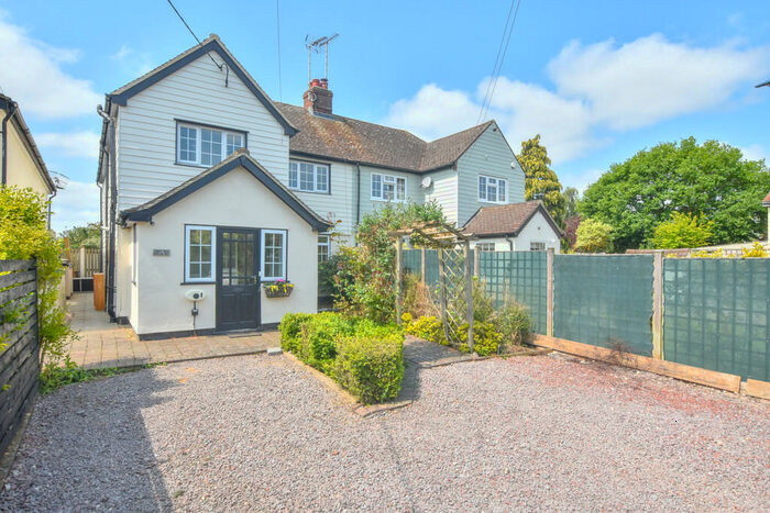 4 Bedroom Cottage To Rent In Chelmsford Road, Felsted, CM6