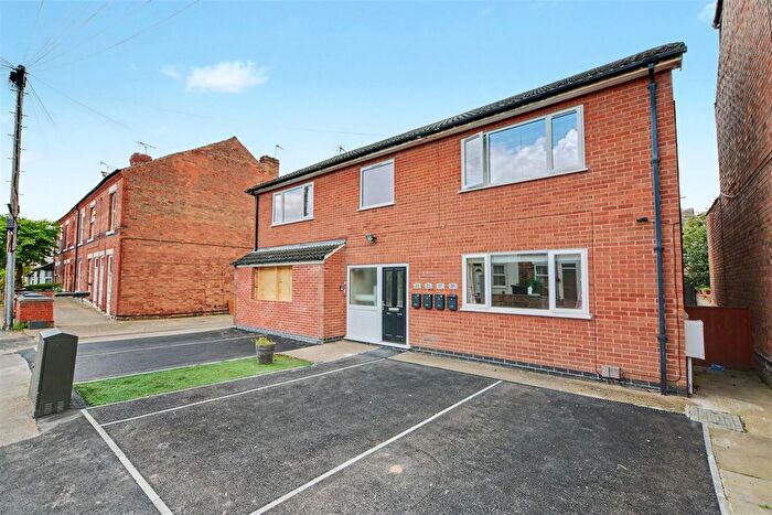 1 Bedroom Flat For Sale In Denison Street, Beeston, NG9