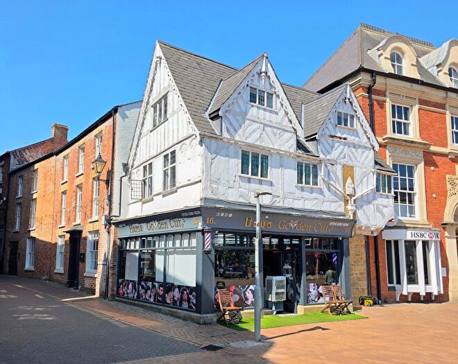 1 Bedroom Flat To Rent In Butchers Row, Banbury, OX16