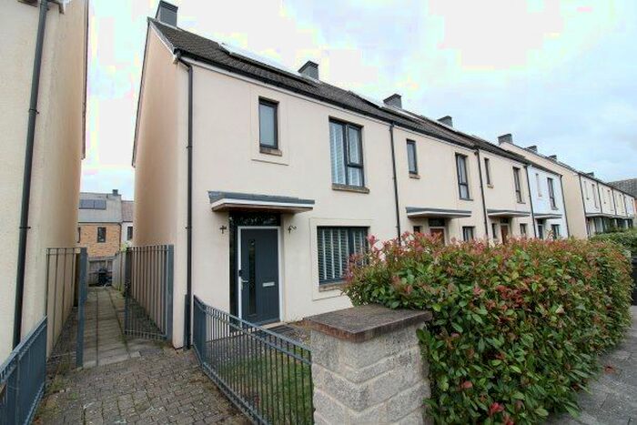 3 Bedroom Property To Rent In Russell Avenue, Weston-Super-Mare, BS24