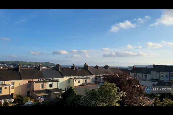 2 Bedroom Penthouse To Rent In Mount Gould Road, Plymouth, PL4