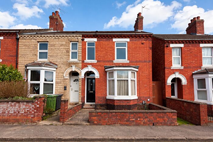 3 Bedroom End Of Terrace House For Sale In Arthur Street, Wellingborough, NN8