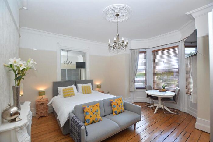 1 Bedroom Flat To Rent In Earlham Road, Norwich, NR2