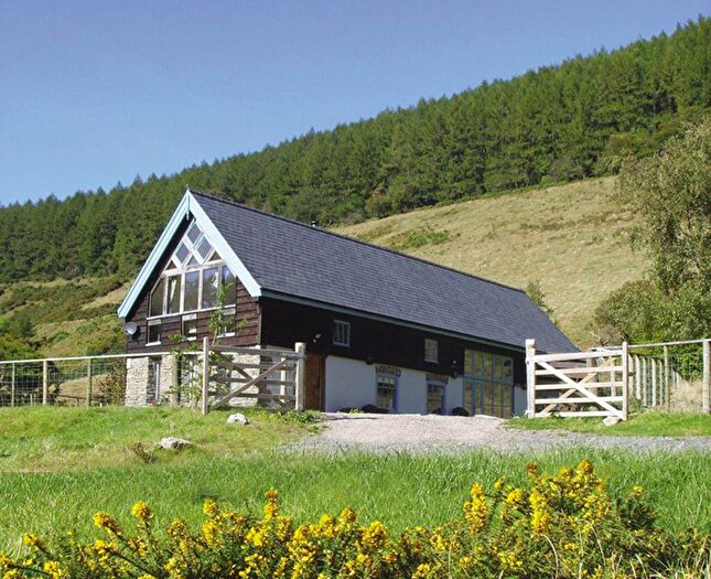 5 Bedroom House To Rent In New Radnor, Powys, LD8