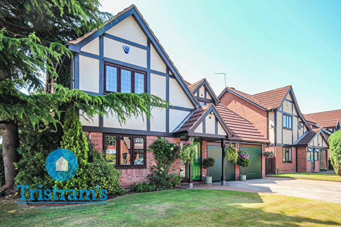 4 Bedroom Detached House For Sale In Gunnersbury Way, Nuthall, NG16