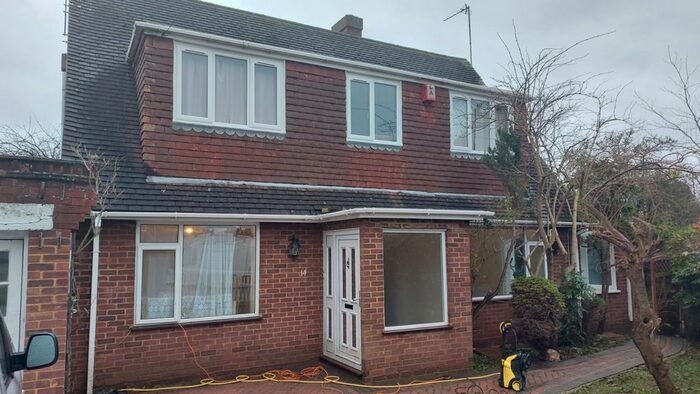 3 Bedroom Detached House To Rent In Saxon Close, Uxbridge, UB8
