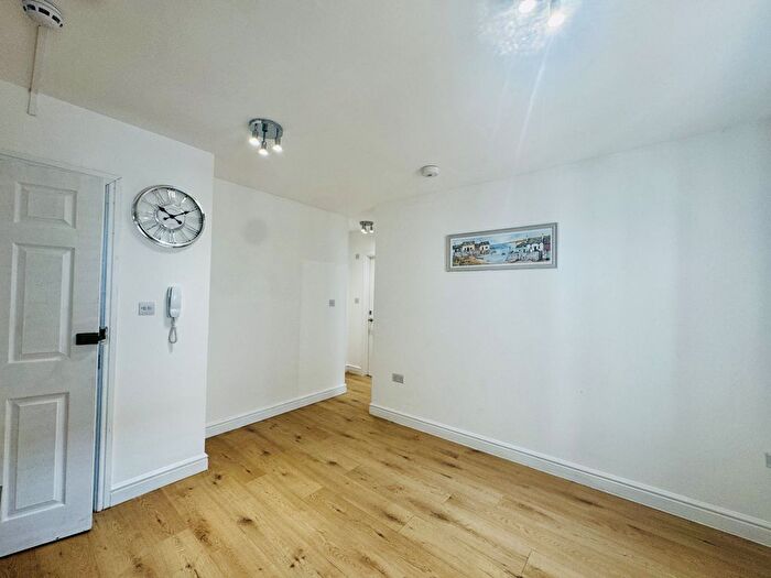 1 Bedroom Flat To Rent In Balaam Street, E13