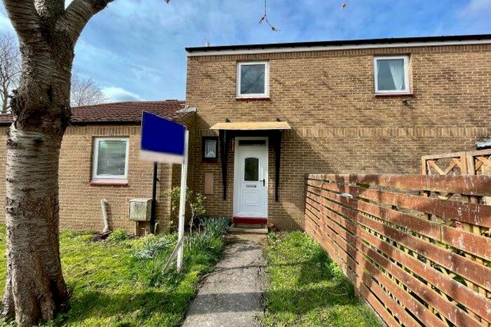 3 Bedroom Property To Rent In Queensbridge, Newcastle Upon Tyne, NE12