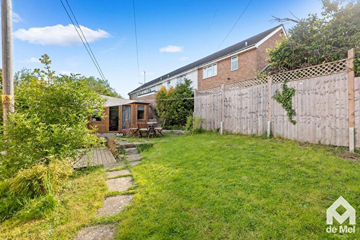 3 Bedroom End Of Terrace House For Sale In Brookside, Alderton, GL20