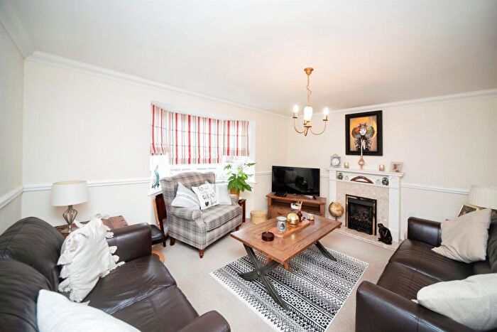 4 Bedroom Detached House For Sale In Tudor Avenue, Roydon, Diss, IP22