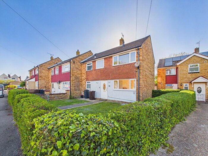 3 Bedroom End Terrace House For Sale In Jemmett Road, Ashford, Kent, TN23