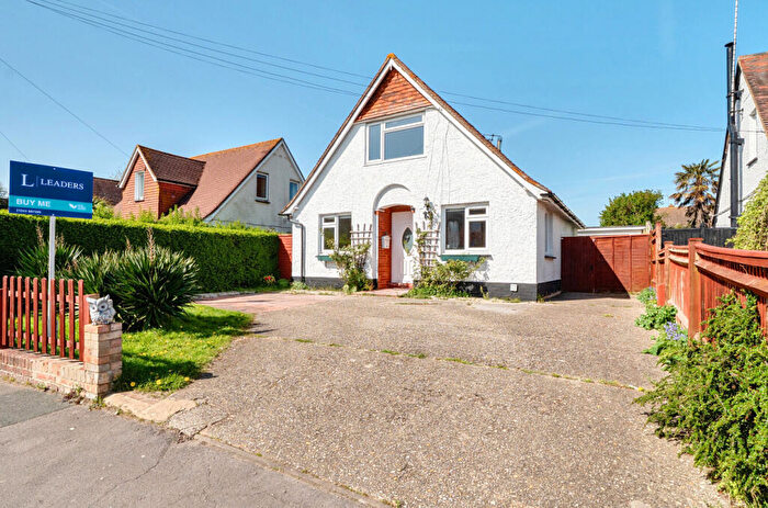 3 Bedroom Detached House For Sale In Felpham Way, Bognor Regis, West Sussex, PO22