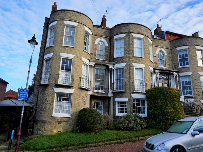 1 Bedroom Flat To Rent In Mount Sion, Tunbridge Wells, TN1