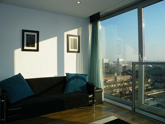 1 Bedroom Flat To Rent In Admiralty Tower, Queen Street, PO1