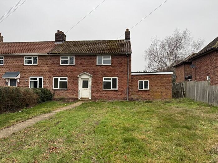 3 Bedroom Semi Detached House For Sale In Old Methwold Road, Feltwell, Thetford, Norfolk, IP26