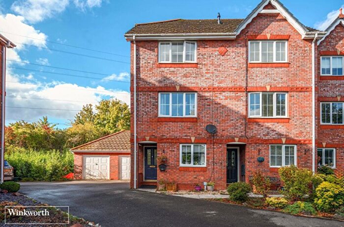 3 Bedroom End Of Terrace House For Sale In Cowdrey Heights, Old Basing, Basingstoke, Hampshire, RG24