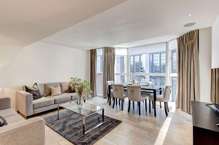 2 Bedroom Flat To Rent In Young Street, Kensington, W8