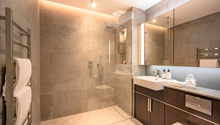 2 Bedroom Apartment To Rent In Charles Clowes Walk, London, SW11