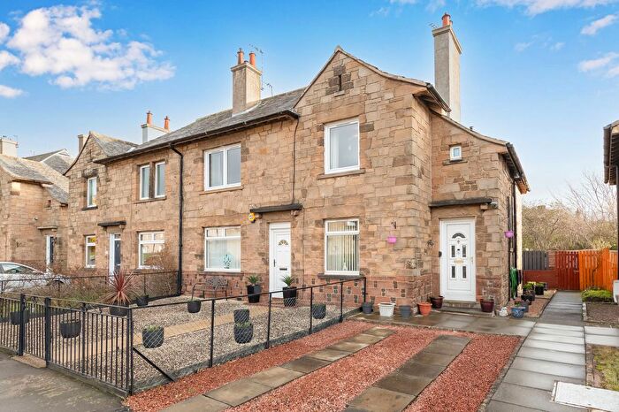 2 Bedroom Flat For Sale In Chesser Grove, Chesser, Edinburgh, EH14