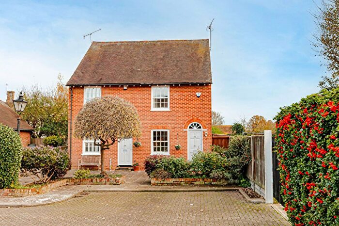 2 Bedroom Semi Detached House For Sale In The Maltings, Faversham, ME13
