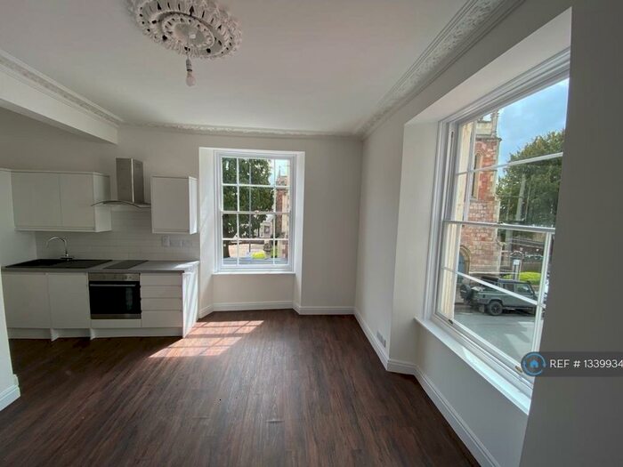 1 Bedroom Flat To Rent In Apsley Road, Bristol, BS8