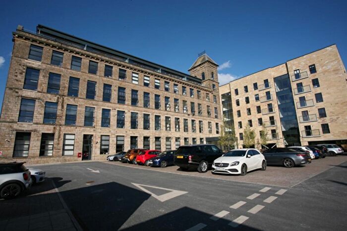 2 Bedroom Apartment For Sale In Low Lane, Horsforth, Leeds, LS18