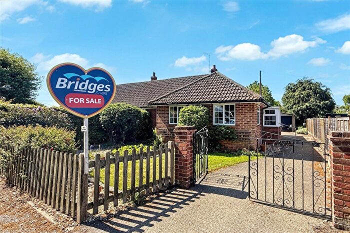 2 Bedroom Bungalow For Sale In Rotherwick Lane, Hartley Wespall, Hook, Hampshire, RG27