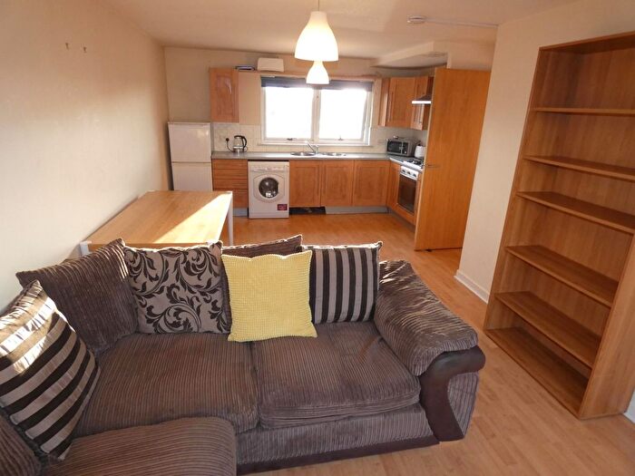 2 Bedroom Flat To Rent In A Charlotte Street, Glasgow, G1