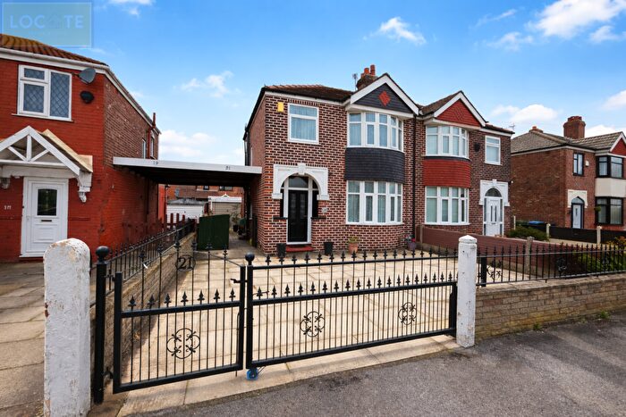 3 Bedroom Semi Detached House For Sale In Winster Avenue, Stretford, M32
