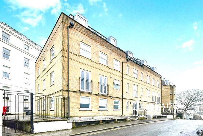 Studio To Rent In Howard Place, Brighton, East Sussex, BN1