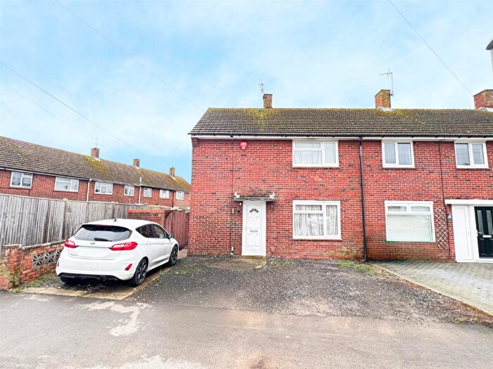 3 Bedroom End Of Terrace House For Sale In Marsden Road, Eastbourne, BN23